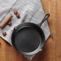 Whism Professional Chef Cast Iron Skillet